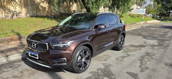 VOLVO XC40 2.0 T4 GASOLINA INSCRIPTION GEARTRONIC VOLVO XC40 2.0 T4 GASOLINA INSCRIPTION GEARTRONIC